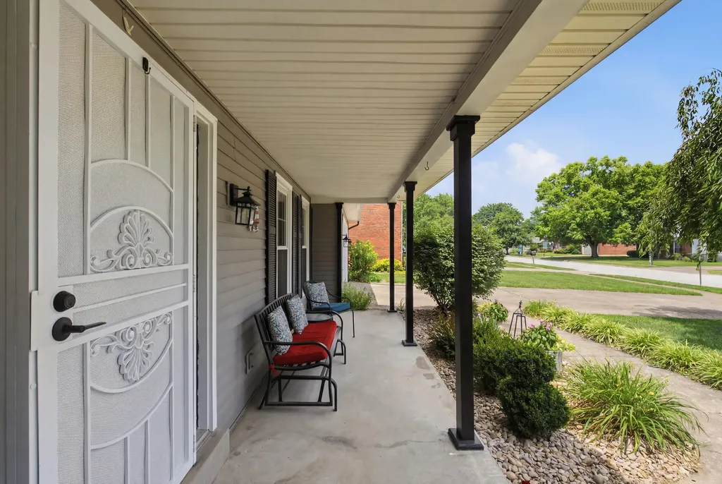418 Wells Lane Versailles KY 40383