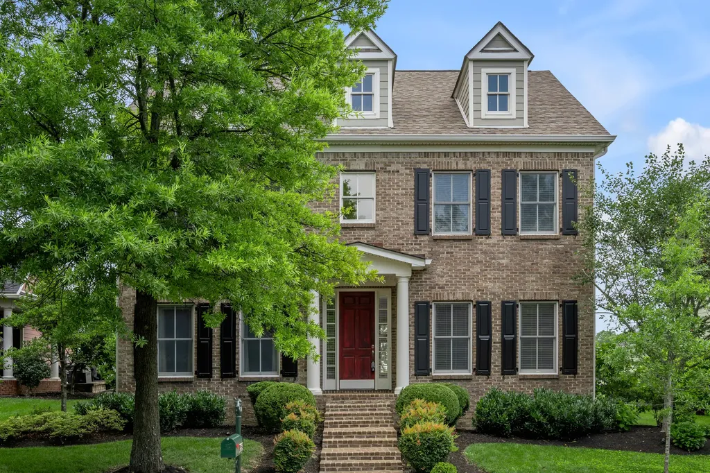 1885 Goodpaster Way Lexington KY 40505