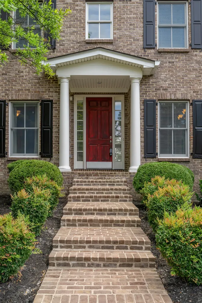 1885 Goodpaster Way Lexington KY 40505