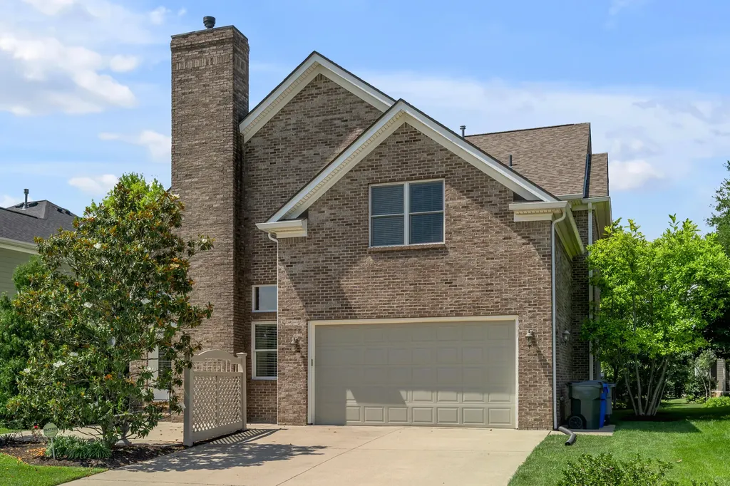 1885 Goodpaster Way Lexington KY 40505
