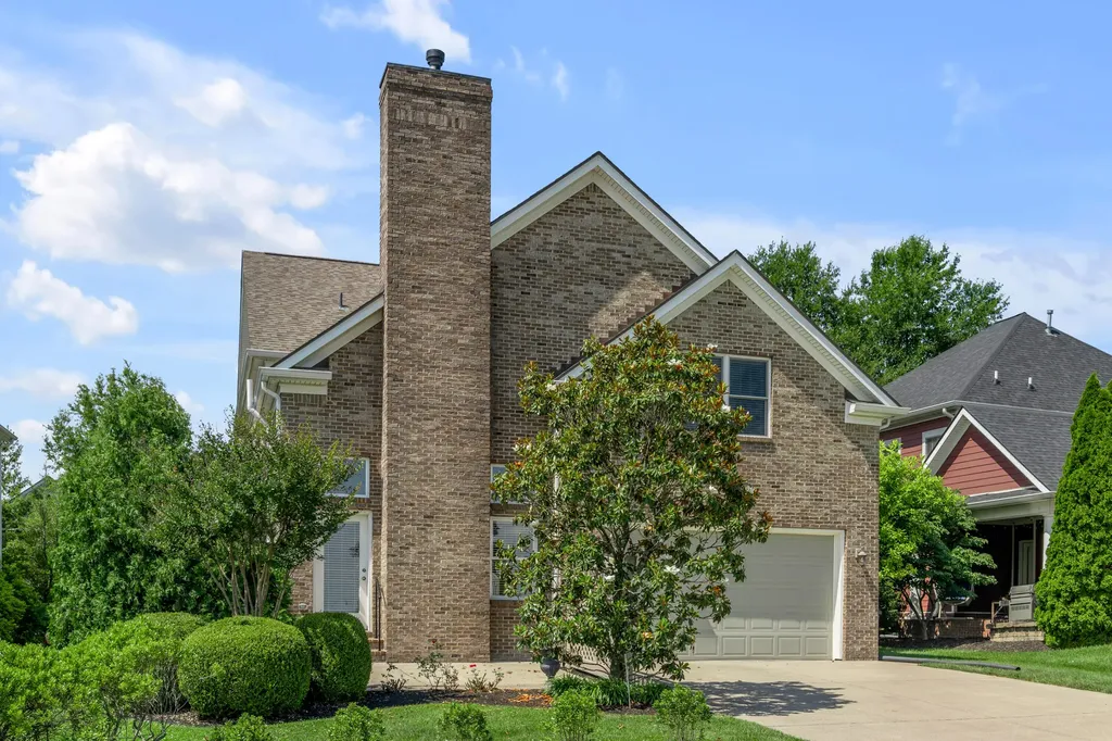 1885 Goodpaster Way Lexington KY 40505