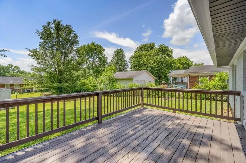 208 Independence Court Georgetown KY 40324