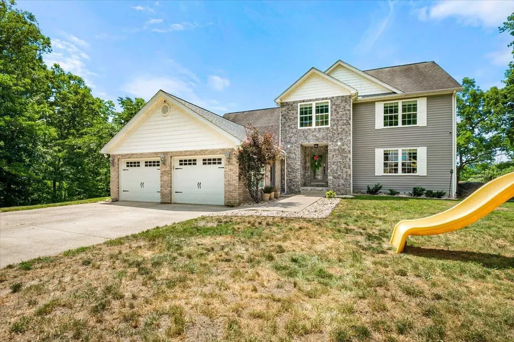 75 Sentinal Drive Manchester KY 40962