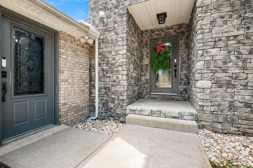 75 Sentinal Drive Manchester KY 40962