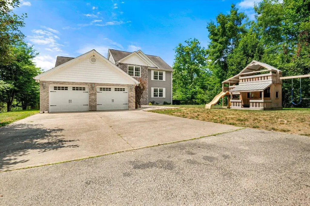75 Sentinal Drive Manchester KY 40962