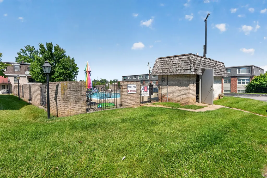 175 Malabu Drive Lexington KY 40503