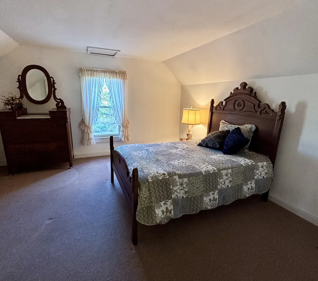 408 W Bellville Street Marion KY 42064