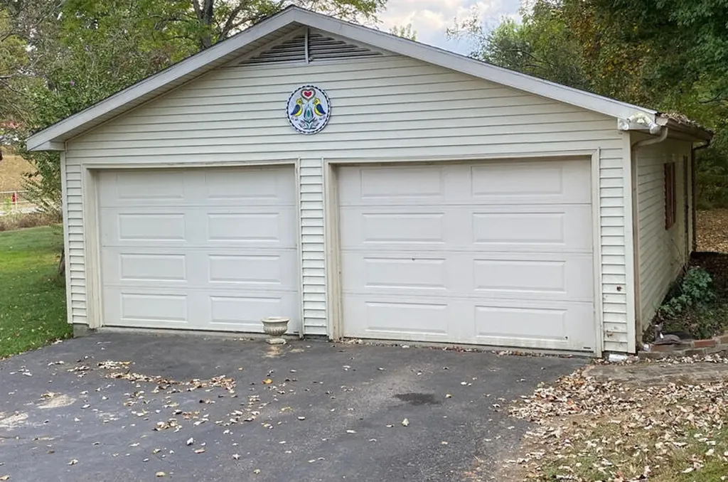 408 W Bellville Street Marion KY 42064