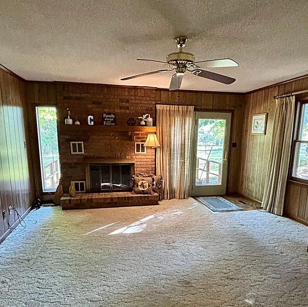408 W Bellville Street Marion KY 42064