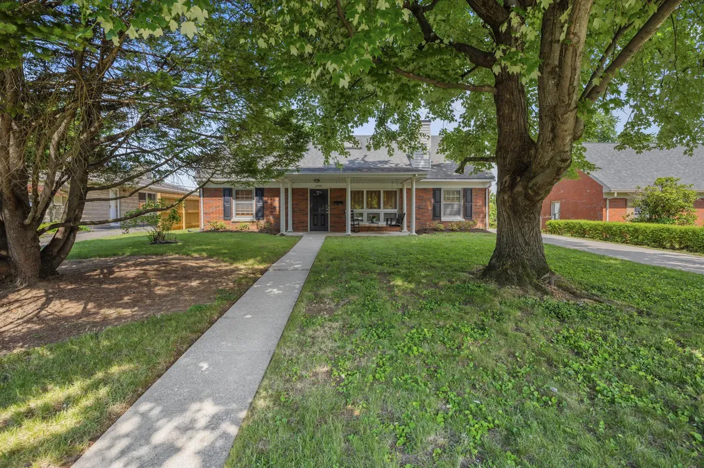 2029 Dellwood Drive Lexington KY 40503