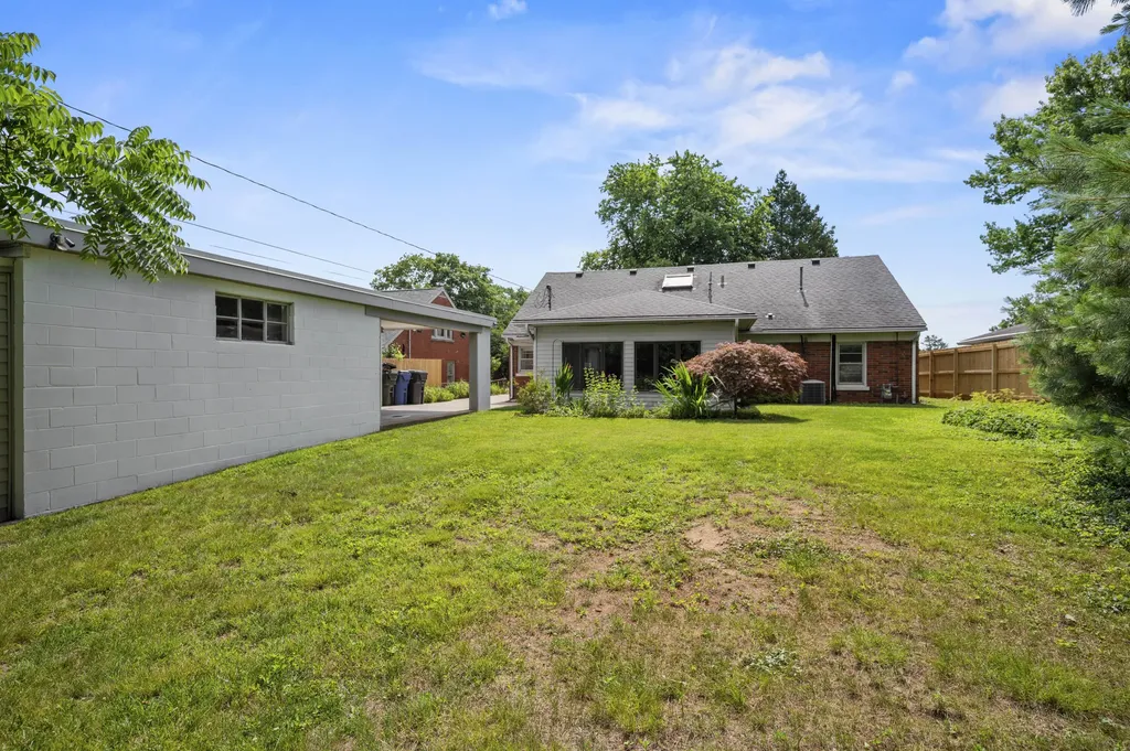 2029 Dellwood Drive Lexington KY 40503