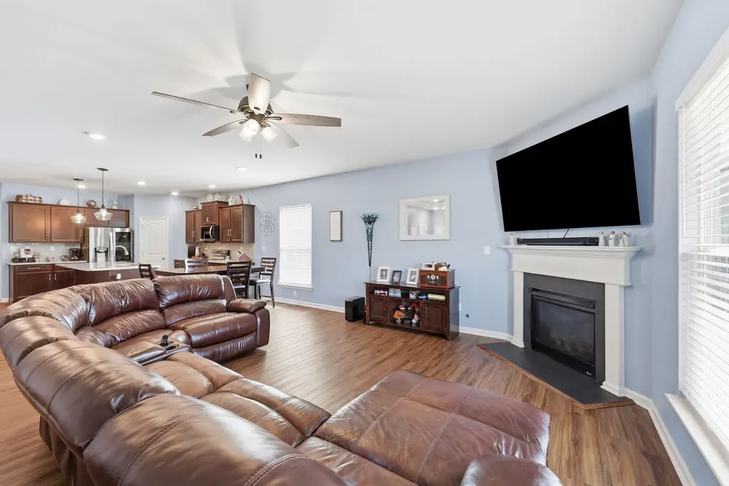 104 Galway Lane Georgetown KY 40324