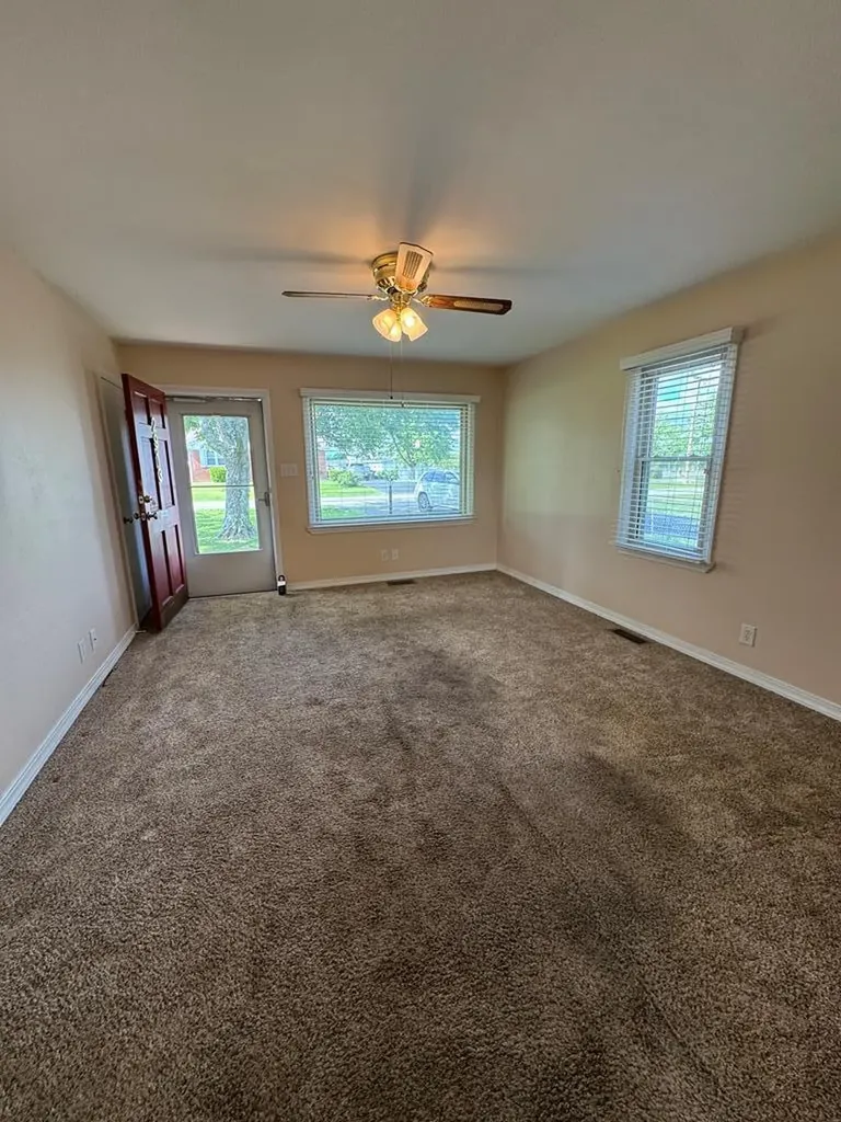 2913 Seminole Drive Hopkinsville KY 42240