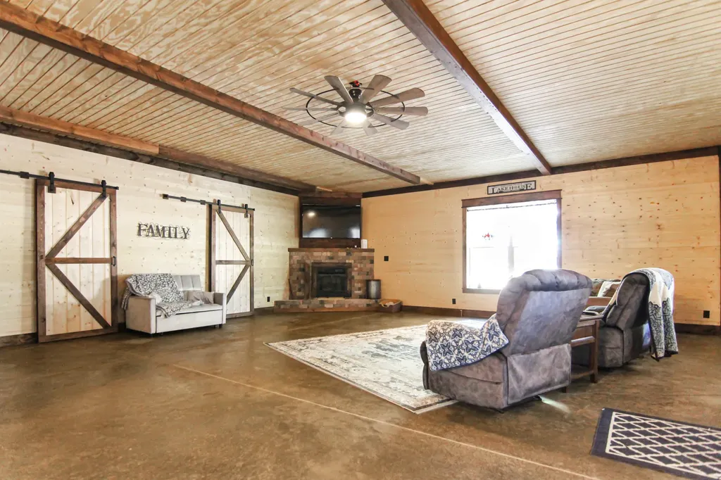 425 W Unity Church Road Hardin KY 42048