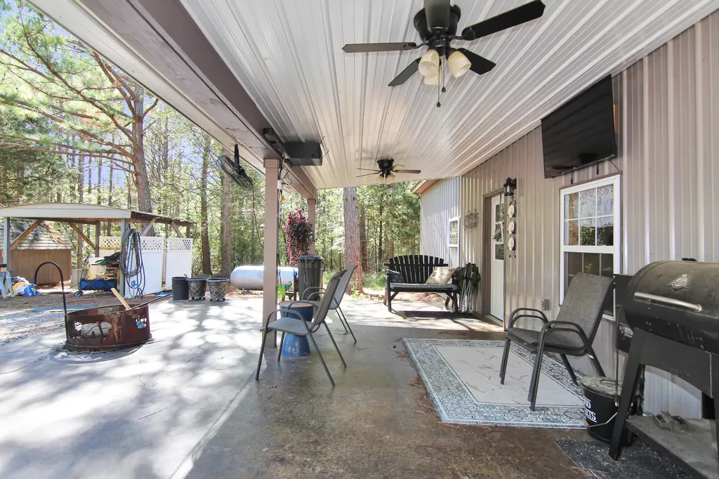 425 W Unity Church Road Hardin KY 42048