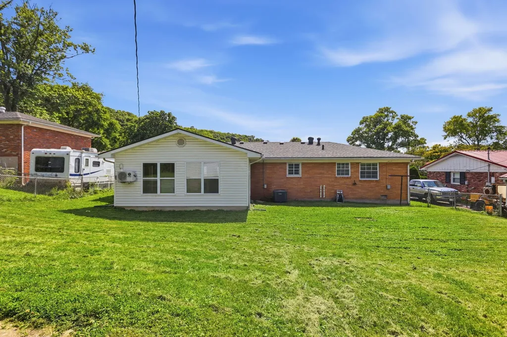 131 Oaklawn Drive Frankfort KY 40601