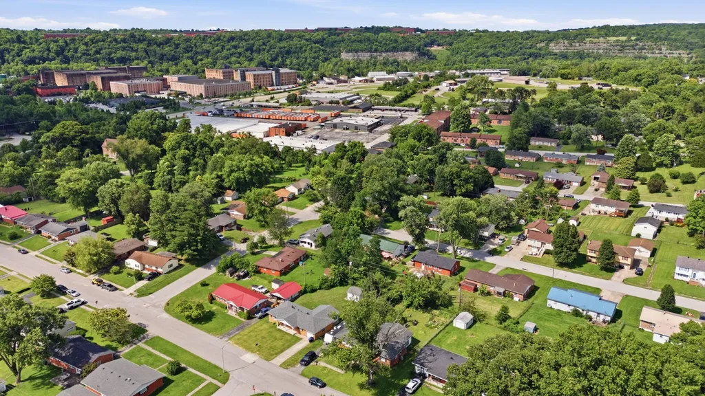 131 Oaklawn Drive Frankfort KY 40601