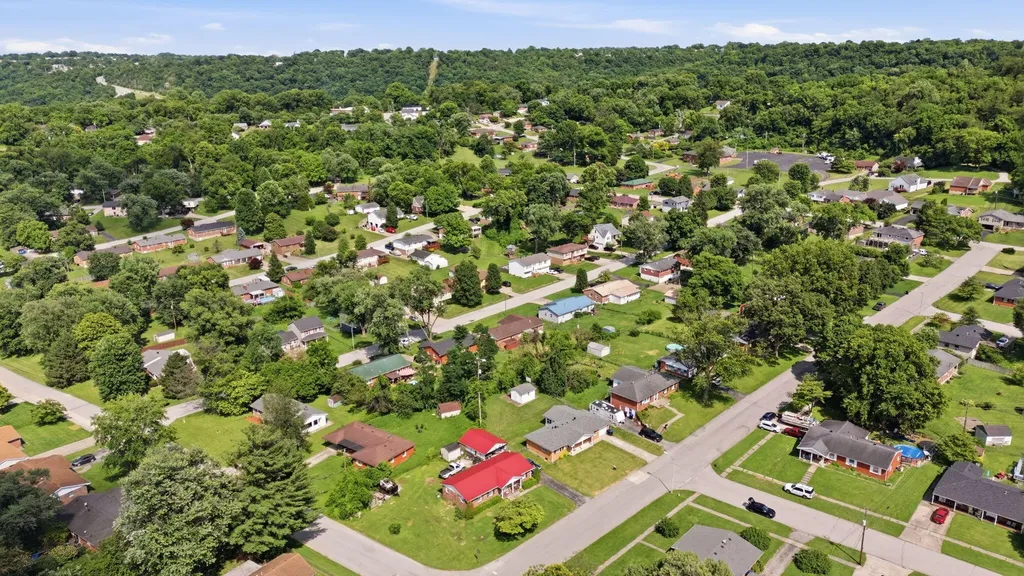 131 Oaklawn Drive Frankfort KY 40601