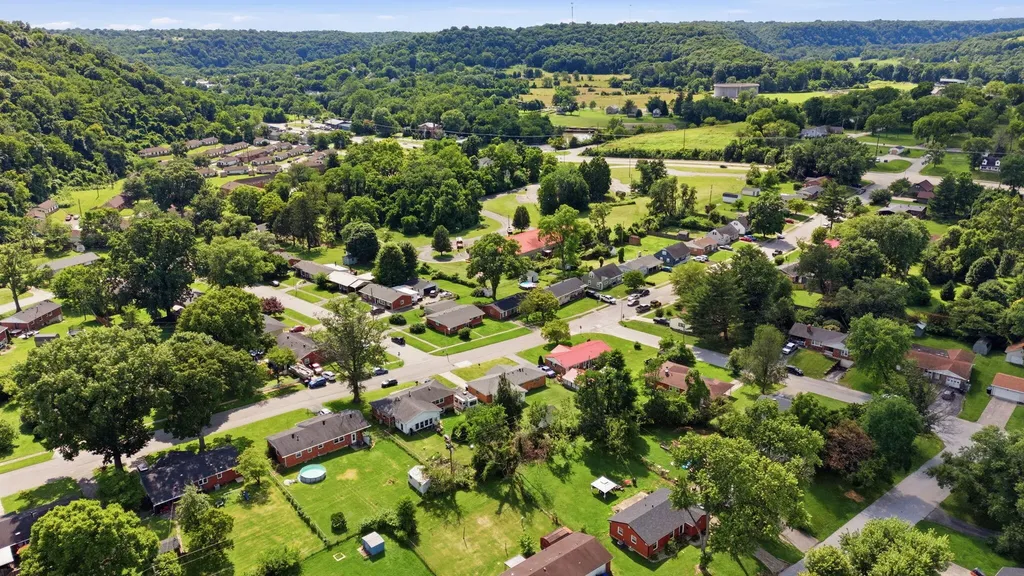 131 Oaklawn Drive Frankfort KY 40601
