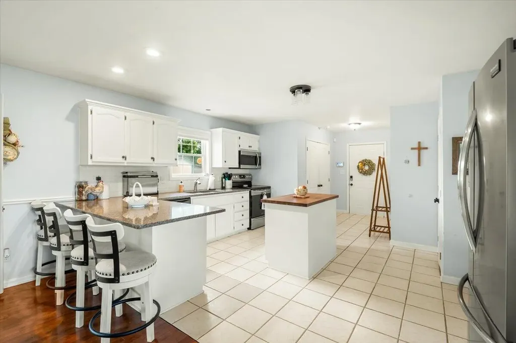 274 Brookside Drive London KY 40744