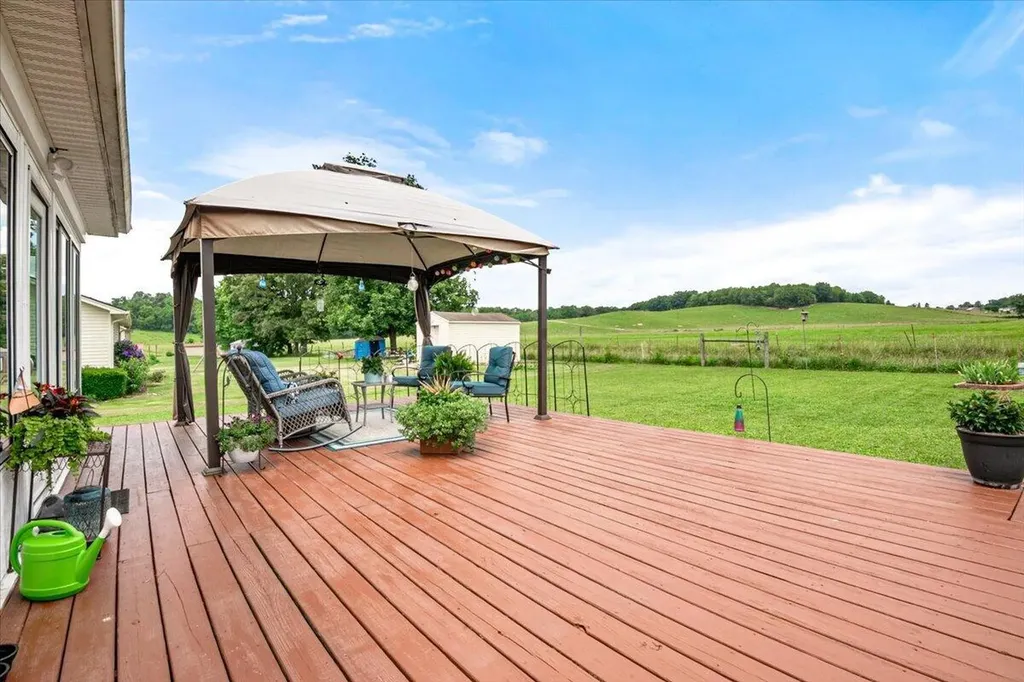 274 Brookside Drive London KY 40744