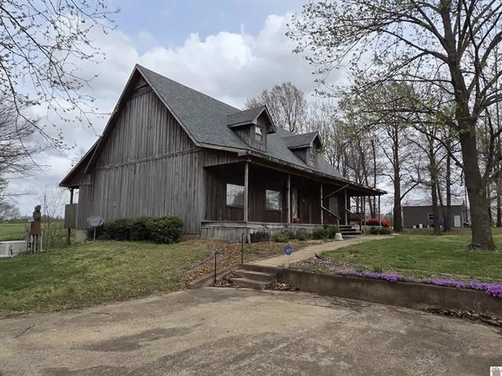 6290 E Ky-58 Clinton KY 42031