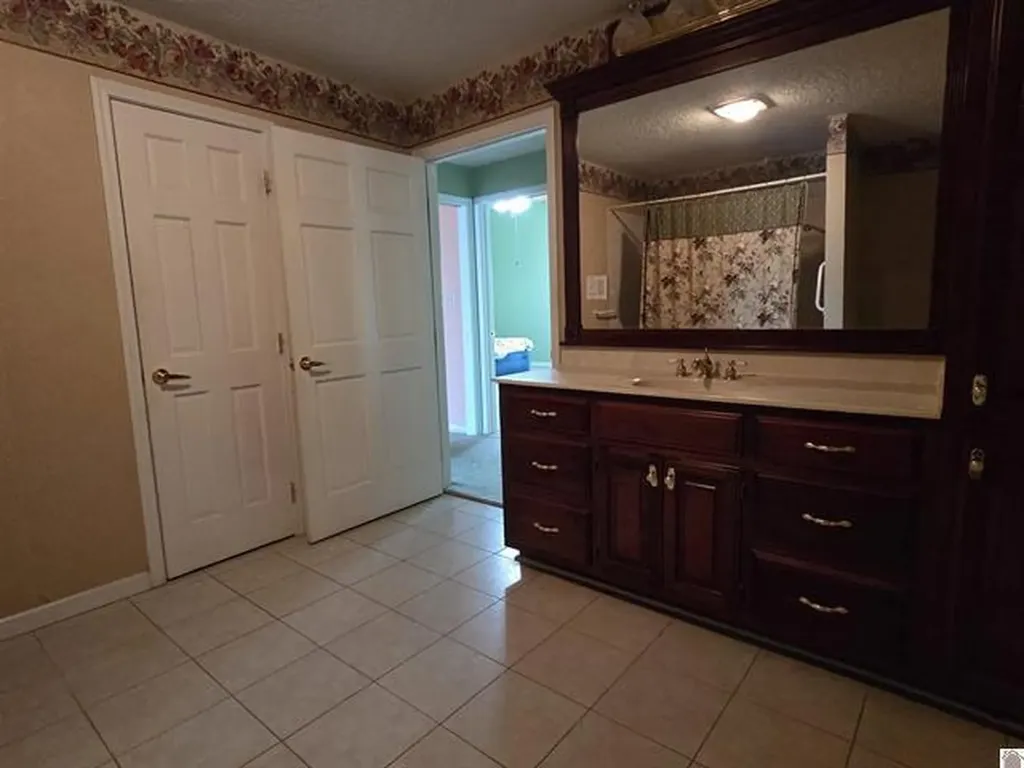 6290 E Ky-58 Clinton KY 42031