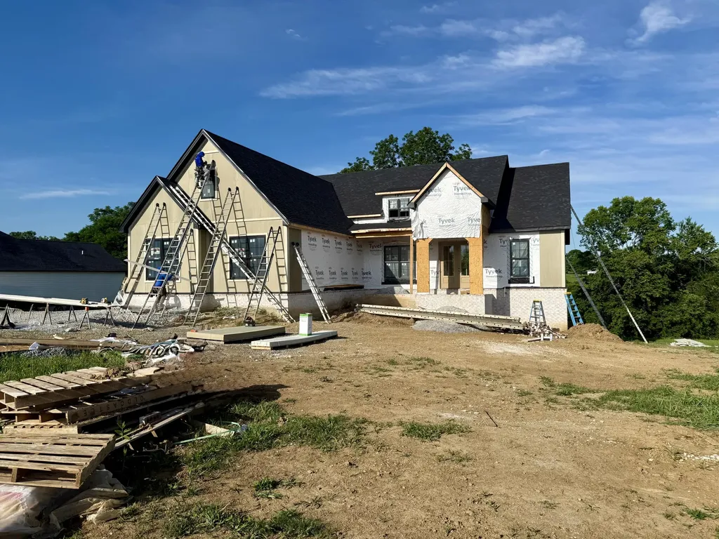 2030 West Court Richmond KY 40475