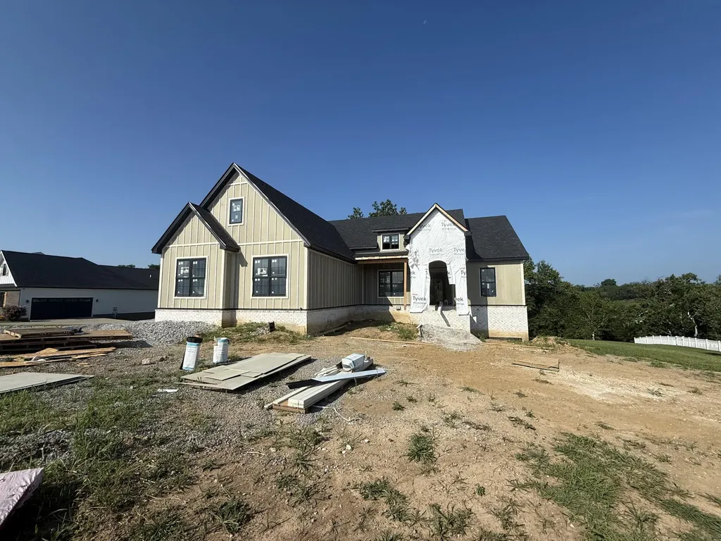2030 West Court Richmond KY 40475