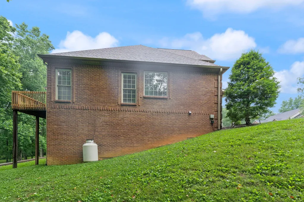 223 Sycamore Springs Drive Somerset KY 42503
