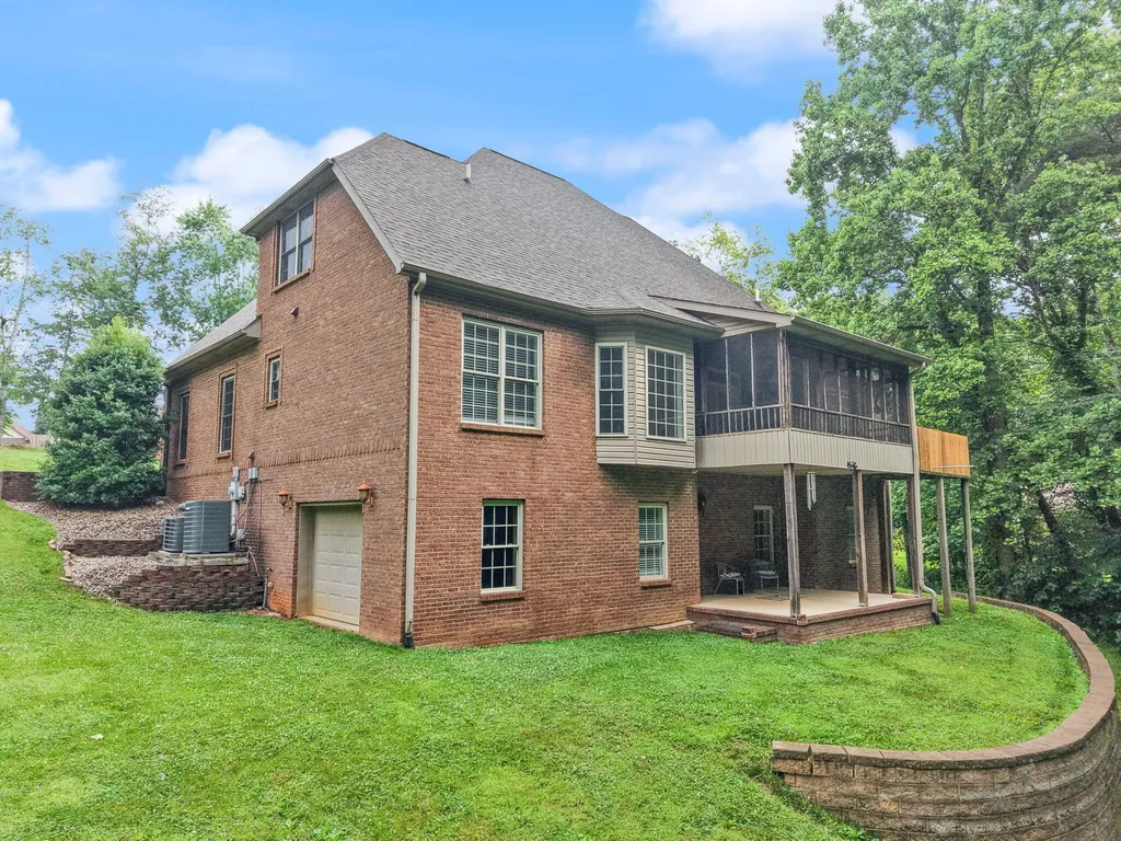 223 Sycamore Springs Drive Somerset KY 42503