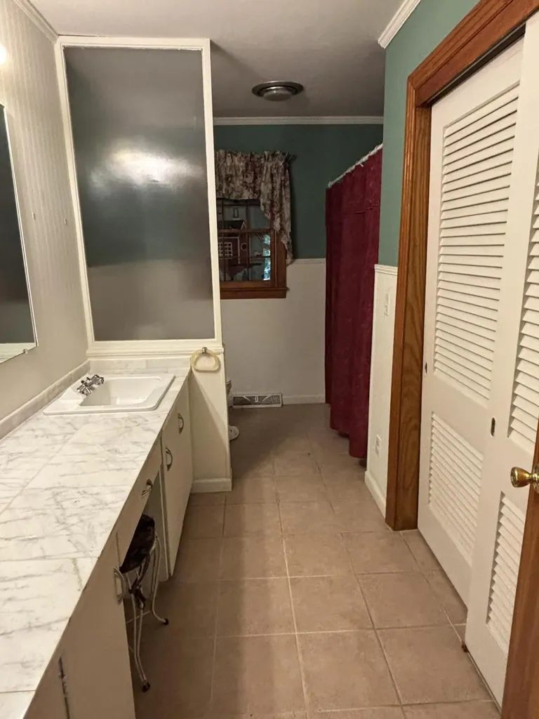 414 S Moore Street Marion KY 42064