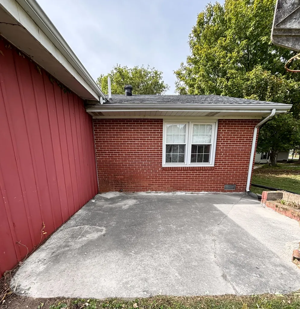414 S Moore Street Marion KY 42064