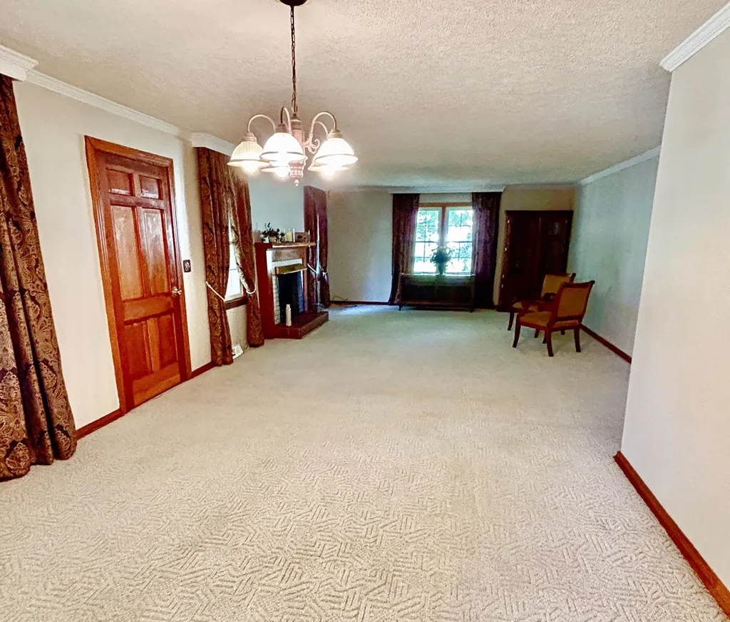 414 S Moore Street Marion KY 42064