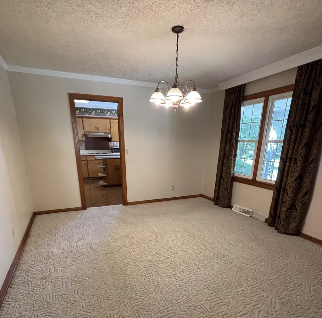 414 S Moore Street Marion KY 42064