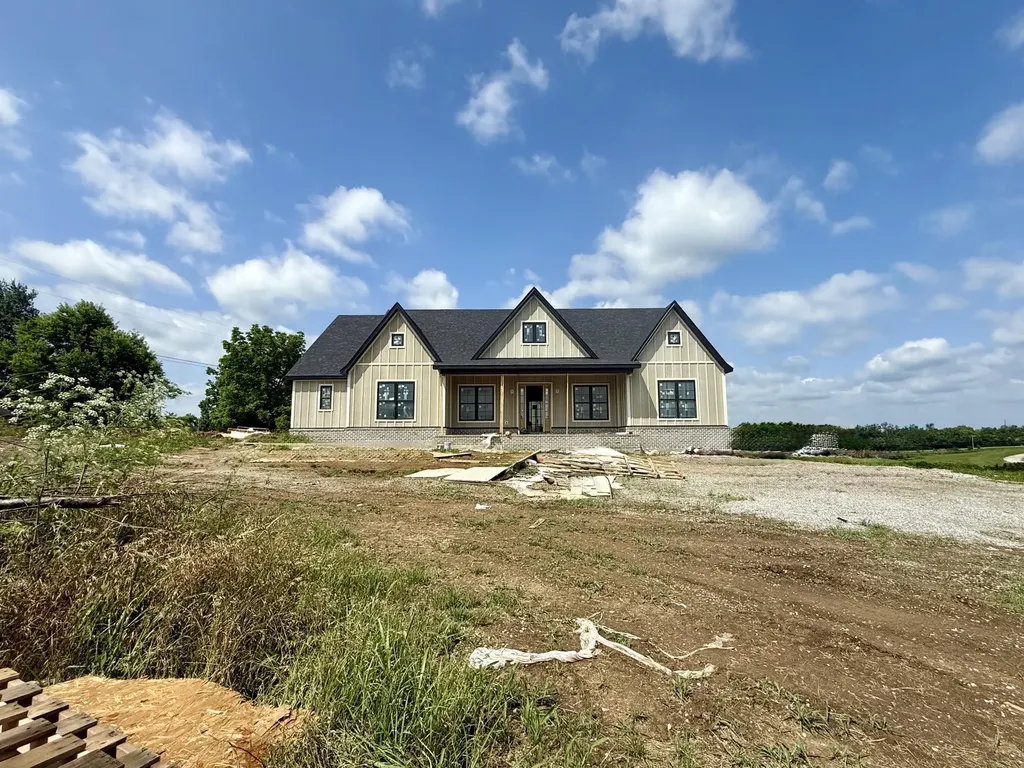 2006 West Court Richmond KY 40475