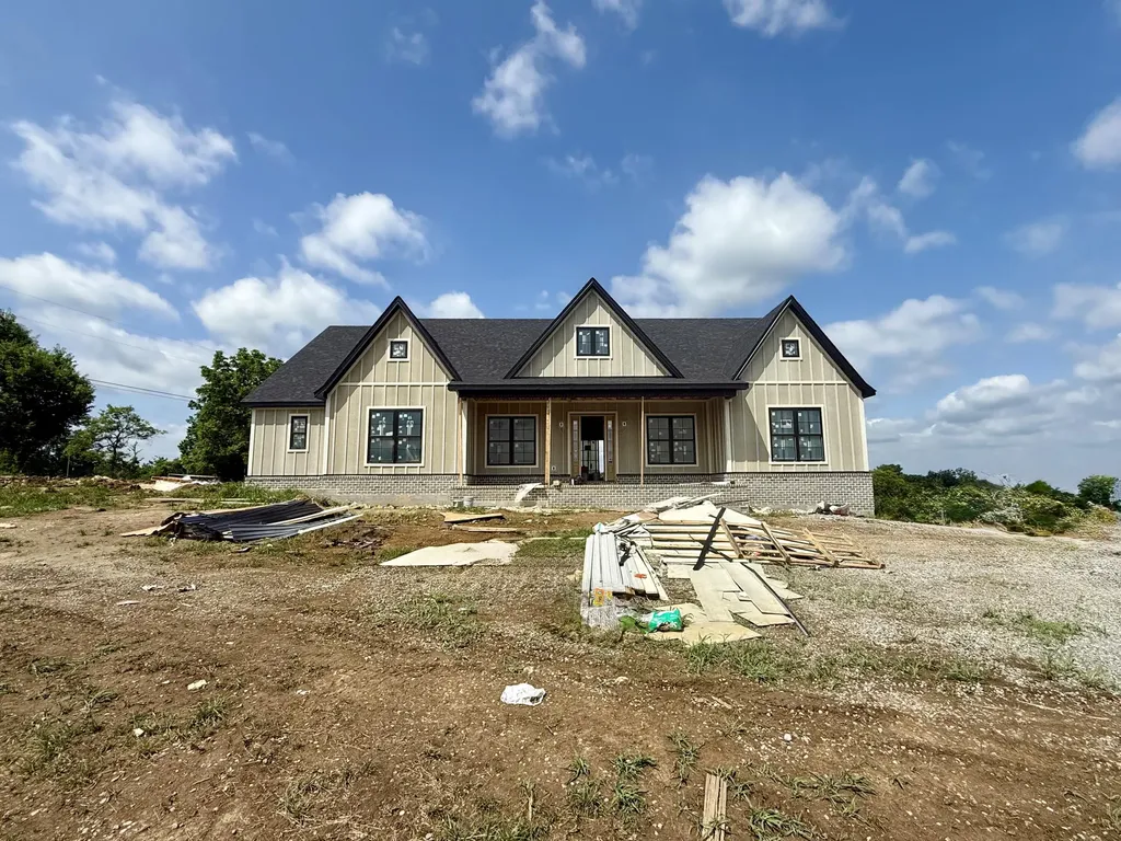2006 West Court Richmond KY 40475
