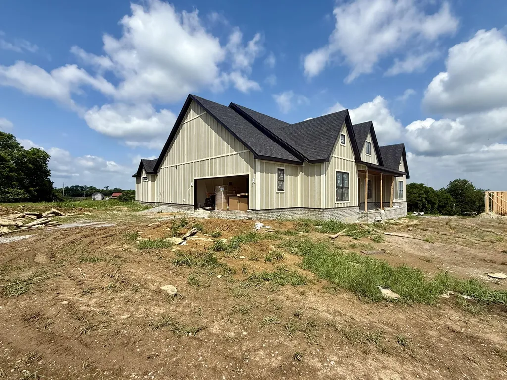 2006 West Court Richmond KY 40475