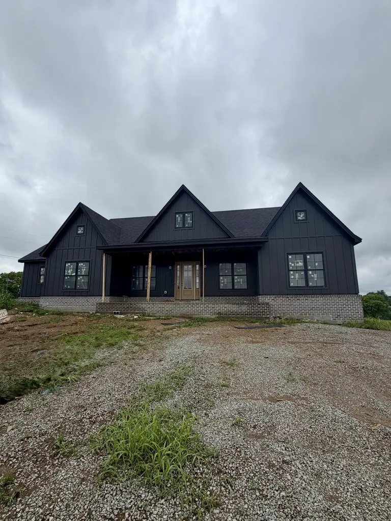 2006 West Court Richmond KY 40475