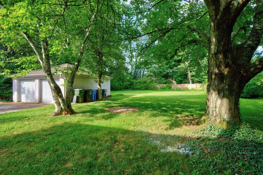 1928-1930 Fontaine Road Lexington KY 40502