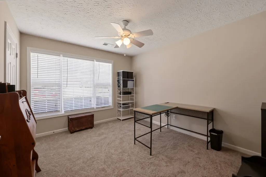 3944 Winthrop Drive Lexington KY 40514