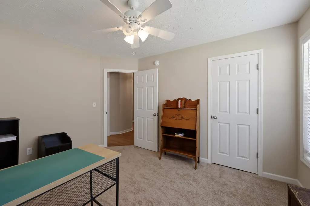 3944 Winthrop Drive Lexington KY 40514