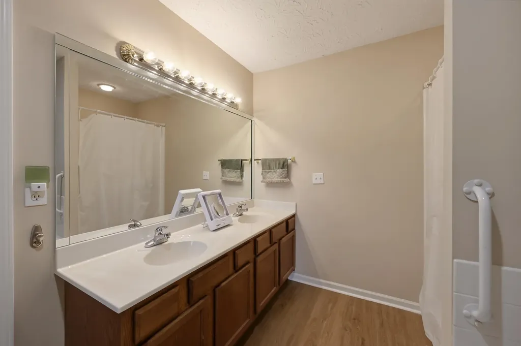 3944 Winthrop Drive Lexington KY 40514