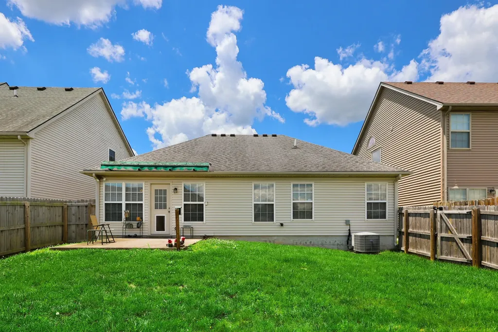 3944 Winthrop Drive Lexington KY 40514