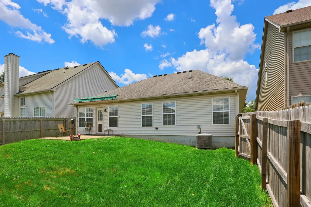 3944 Winthrop Drive Lexington KY 40514