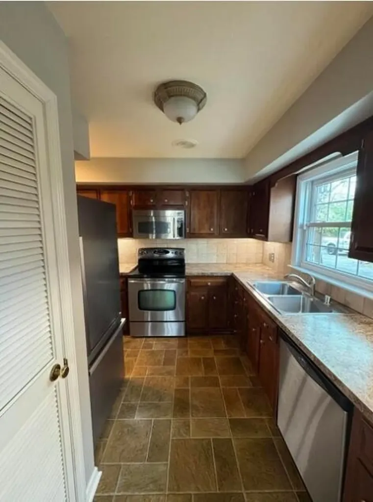 1145 Dunbarton Lane Lexington KY 40502