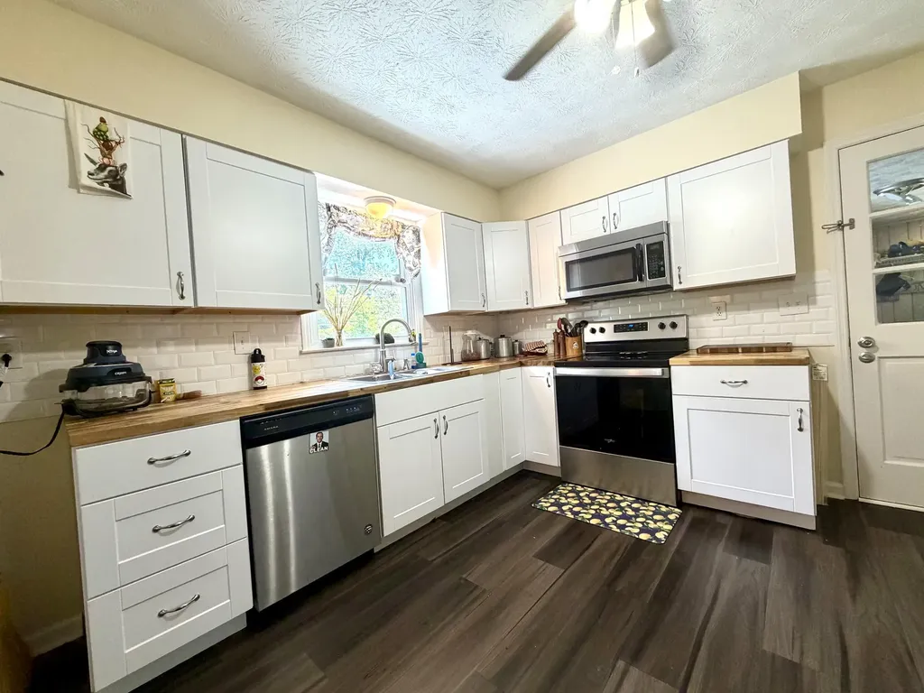 521 Scenic Drive Harrodsburg KY 40330