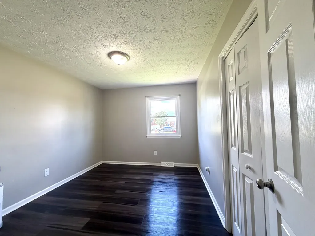521 Scenic Drive Harrodsburg KY 40330