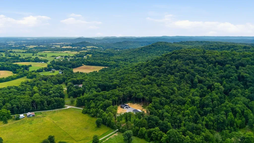 779 Narrow Gap Road Paint Lick KY 40461