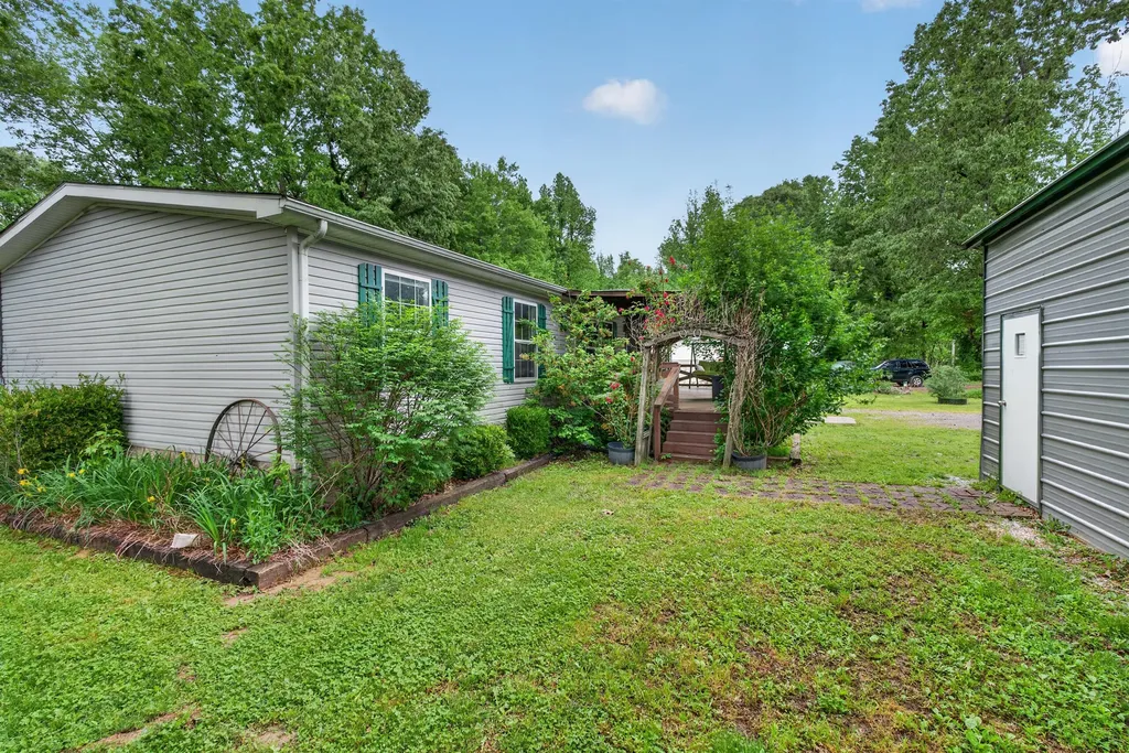 1911 Husband Road Paducah KY 42003
